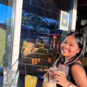 Meet your Posher, Hoàng